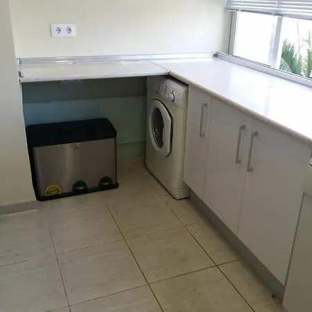 Apartment Lovely Three Bedroom Wifi Near Beach Valencia
