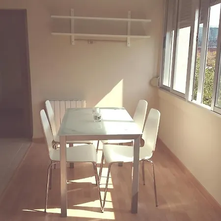 Lovely Three Bedroom Wifi Near Beach Apartamento